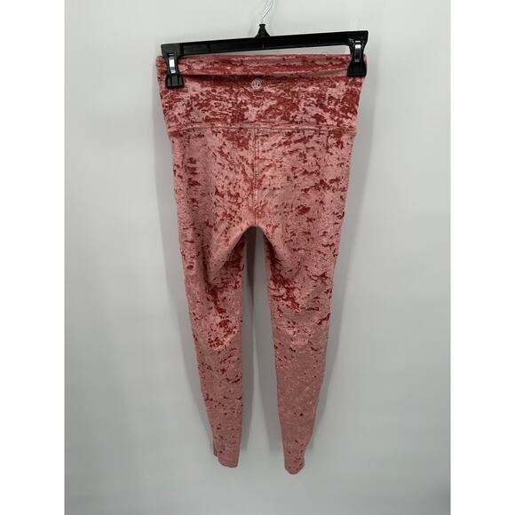 LULULEMON Crushed Velvet Wunder Under Tight Leggings in Pink // 4 - Picture 10 of 11